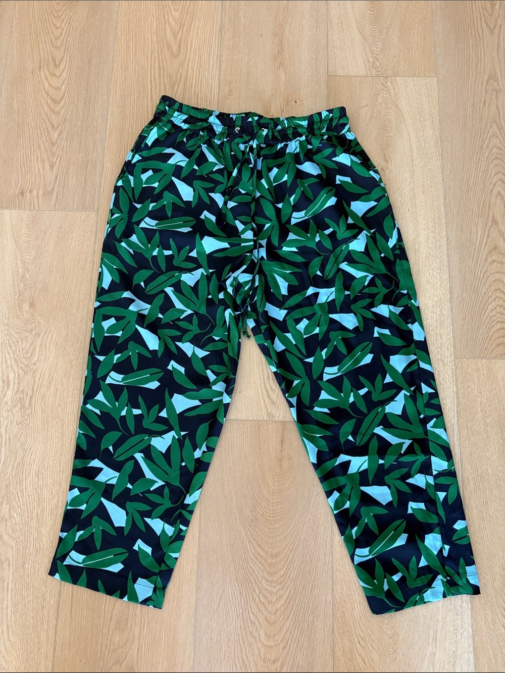 Walter Baker Green Leaf Print Elastic-Waist flowy pants